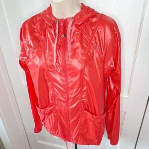 Athleta Indio Anorak Windbreaker Jacket in Coral Size Small